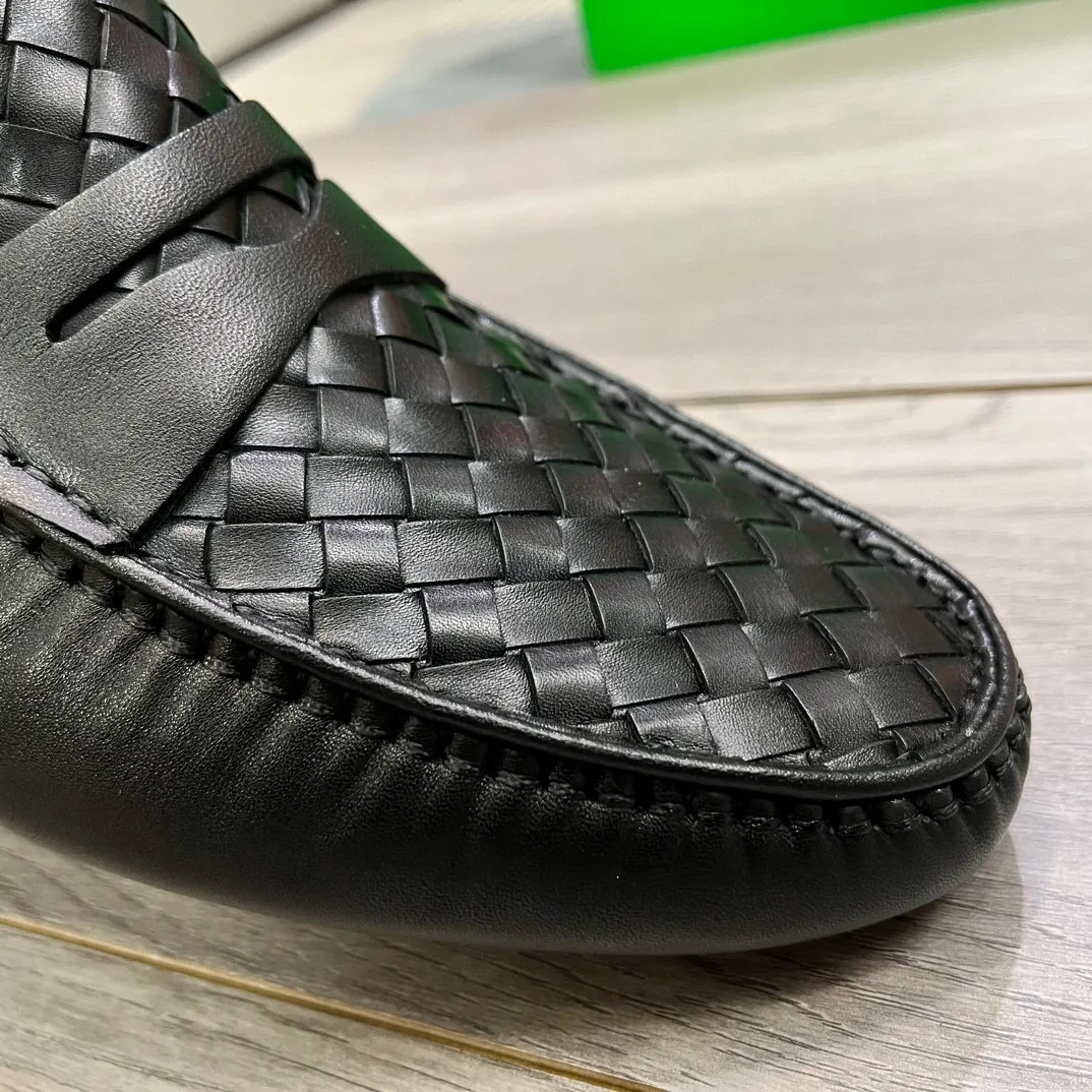 Factory price: 400💰BV new men's shoes original replica👉👉High-end men's casual beanie shoes/💞driving shoes! 🔊Upper imported cowhide woven, ☑️Sheepskin lining, one-step design, light and smart ☮☮Suitable for all kinds of travel, exclusive new style, real shot, size 38-44, (45 can be customized)